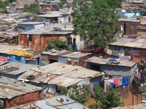 Kaapse metro kan oor ses jaar weens verstedeliking byna 500 000 nuwe inwoners bykry – Nuwe trend kan verdere armoede, werkloosheid, oorbevolking en spanning veroorsaak
