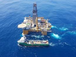 Franse oliemaatskappy trotseer Kaap van Storms in soektog na olie - SA sal min voordeel trek uit projek indien olie gevind word, aandeel in die soektog is ’n skrale 10%