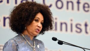 Sisulu wants her Dept to be first to benefit from Land Expropriation Law and the city of Cape Town is at the top of her list for expropriation